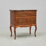 1372 5056 CHEST OF DRAWERS